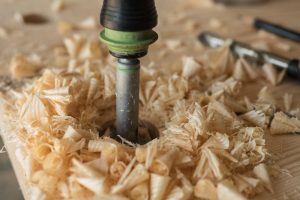 Creazioni perfette con le frese per legno: dalla precisione dei dettagli ai bordi sagomati